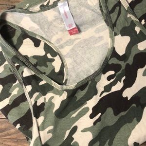 Like new no boundaries cano tank top size XXL